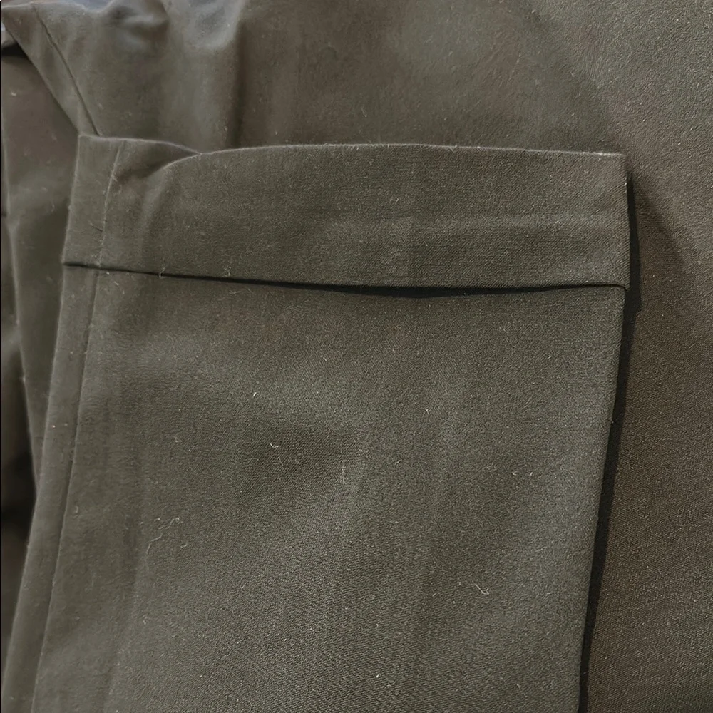 H&M women’s casual or work black Pants